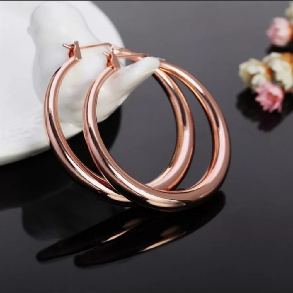 NEW 18K ROSE GOLD 1.5” ROUND HOOP EARRINGS